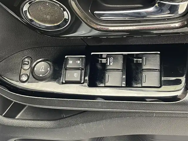 ホンダ Ｎ ＢＯＸ カスタム G L ホンダセンシング 岩手県 2019(平31)年 6.2万km プラチナホワイトパール ４WD/ホンダセンシング/レーンアシスト/標識認識機能/衝突被害軽減システム/横滑り防止装置/バックカメラ/クルーズコントロール/オートライト/カロッツェリアナビ/片側パワースライドドア/ベンチシート/後席チップアップシート/シートヒーター/ETC/ロールサンシェード/社外アルミホイール14インチ/ステアリングスイッチ/フルセグTV/純正フロアマット/純正lEDヘッドライト