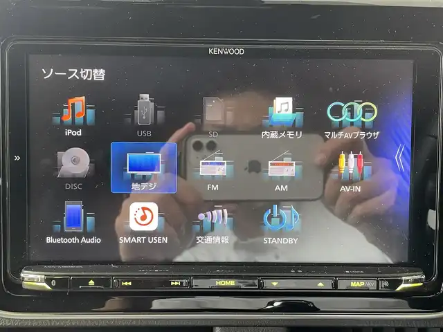 トヨタ ヴォクシー ZS 煌Ⅱ 和歌山県 2019(令1)年 5.3万km ホワイトパールクリスタルシャイン 社外9インチメモリーナビ/（AM/FM/Bluetooth/フルセグTV/DVD/CD）/ワンオーナー/両側パワースライドドア/コーナーセンサー/LEDヘッドライト/クリアランスソナー/アイドリングストップ/クルーズコントロール（追従走行なし）/社外センターコンソール/社外空気圧センサー/前後ドライブレコーダー/社外シフトノブ/３列シート/スペアキー×１/純正アルミホイール/純正フロアマット/保証書/取扱説明書