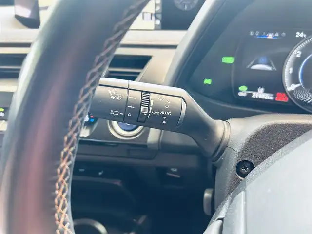 レクサス ＵＸ 250h バージョンC 大阪府 2019(令1)年 2.2万km ソニッククォーツ ブラウンレザー/パワーシート/シートヒーター/ステアリングヒーター/純正ナビ/TV/360度カメラ/HUD/ACC/ブラインドスポット/純正17インチAW/LEDヘッドライト/電動リアゲート/クリアランスソナー/ETC/ドラレコ