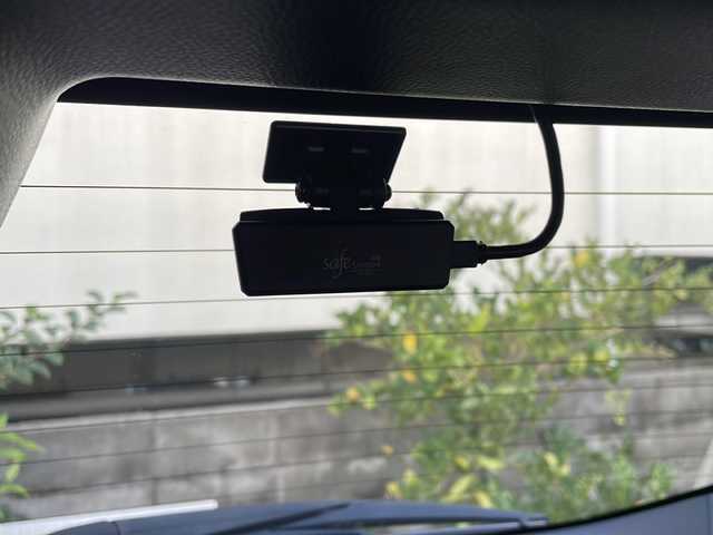 トヨタ ＲＡＶ４ ハイブリットG 兵庫県 2019(令1)年 2.9万km アティチュードブラックマイカ 純正ナビ・Bluetooth・CD・AM/FM/デジタルインナーミラー/パノラマムーンルーフ/パワーバックドア/ステアリングヒーター/AUTOHOLD/純正フロアマット/前後ドライブレコーダー/パワーバックドア/セーフティーセンス（衝突回避支援パッケージ）/・プリクラッシュセーフティ/・レーントレーシングアシストポート/・レーダークルーズコントロール/・オートマチックハイビーム/・ロードサインアシスト/インテリジェントクリアランスソナー/ブラインドスポットモニター/LEDヘッドランプ/パワーシート（運転席）/シートポジションメモリー（運転席）/快適温熱シート（運転席/助手席）/バックカメラ