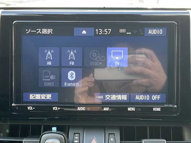 トヨタ ＲＡＶ４ ハイブリットG 兵庫県 2019(令1)年 2.9万km アティチュードブラックマイカ 純正ナビ・Bluetooth・CD・AM/FM/デジタルインナーミラー/パノラマムーンルーフ/パワーバックドア/ステアリングヒーター/AUTOHOLD/純正フロアマット/前後ドライブレコーダー/パワーバックドア/セーフティーセンス（衝突回避支援パッケージ）/・プリクラッシュセーフティ/・レーントレーシングアシストポート/・レーダークルーズコントロール/・オートマチックハイビーム/・ロードサインアシスト/インテリジェントクリアランスソナー/ブラインドスポットモニター/LEDヘッドランプ/パワーシート（運転席）/シートポジションメモリー（運転席）/快適温熱シート（運転席/助手席）/バックカメラ