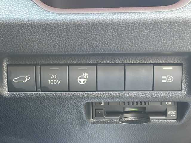 トヨタ ＲＡＶ４ ハイブリットG 兵庫県 2019(令1)年 2.9万km アティチュードブラックマイカ 純正ナビ・Bluetooth・CD・AM/FM/デジタルインナーミラー/パノラマムーンルーフ/パワーバックドア/ステアリングヒーター/AUTOHOLD/純正フロアマット/前後ドライブレコーダー/パワーバックドア/セーフティーセンス（衝突回避支援パッケージ）/・プリクラッシュセーフティ/・レーントレーシングアシストポート/・レーダークルーズコントロール/・オートマチックハイビーム/・ロードサインアシスト/インテリジェントクリアランスソナー/ブラインドスポットモニター/LEDヘッドランプ/パワーシート（運転席）/シートポジションメモリー（運転席）/快適温熱シート（運転席/助手席）/バックカメラ