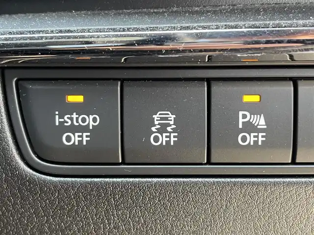 マツダ マツダ３セダン XD ブラックトーンED 滋賀県 2022(令4)年 4.8万km ジェットブラックマイカ 社外スプリング(Auto Exe)/社外ステアリング(Auto Exe)/社外ドアバイザー(Auto Exe)/純正10.25インチナビ/(FM/AM/CD/DVD/Bluetooth/HDMI/USB)/バックカメラ/ETC/前後ドラレコ/踏み間違い防止アシスト/ブレーキアシスト/プリクラッシュブレーキアシスト/ヒルスタート（坂道発進）アシスト/前方衝突防止支援システム/後側方衝突防止支援システム/TCS（トラクションコントロールシステム）/VDC（ビークルダイナミクスコントロール）/レーンキープアシスト/車間自動制御システム	/ASCD（オートスピードコントロール装置）/ABS（アンチロックブレーキシステム）/バックビューモニター/コーナー・バックセンサー（ソナー）/標識検知機能/電動格納ミラー/電子パーキング/オートブレーキ/オートライト/オートハイビーム/LEDヘッドライト/フルオートエアコン/USB端子/プッシュスタート/スマートキー/純正フロアマット/純正ステアリング積込/純正スプリング積込