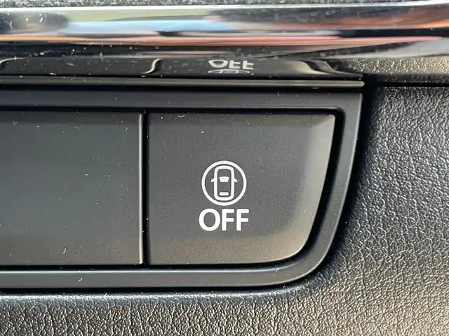 マツダ マツダ３セダン XD ブラックトーンED 滋賀県 2022(令4)年 4.8万km ジェットブラックマイカ 社外スプリング(Auto Exe)/社外ステアリング(Auto Exe)/社外ドアバイザー(Auto Exe)/純正10.25インチナビ/(FM/AM/CD/DVD/Bluetooth/HDMI/USB)/バックカメラ/ETC/前後ドラレコ/踏み間違い防止アシスト/ブレーキアシスト/プリクラッシュブレーキアシスト/ヒルスタート（坂道発進）アシスト/前方衝突防止支援システム/後側方衝突防止支援システム/TCS（トラクションコントロールシステム）/VDC（ビークルダイナミクスコントロール）/レーンキープアシスト/車間自動制御システム	/ASCD（オートスピードコントロール装置）/ABS（アンチロックブレーキシステム）/バックビューモニター/コーナー・バックセンサー（ソナー）/標識検知機能/電動格納ミラー/電子パーキング/オートブレーキ/オートライト/オートハイビーム/LEDヘッドライト/フルオートエアコン/USB端子/プッシュスタート/スマートキー/純正フロアマット/純正ステアリング積込/純正スプリング積込