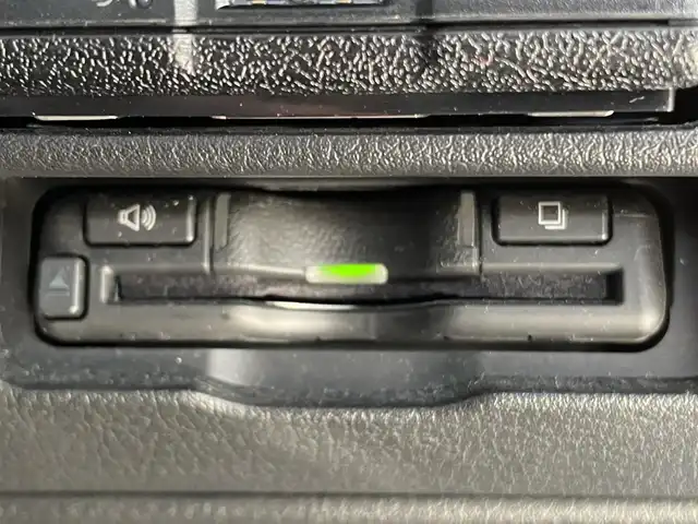 マツダ マツダ３セダン XD ブラックトーンED 滋賀県 2022(令4)年 4.8万km ジェットブラックマイカ 社外スプリング(Auto Exe)/社外ステアリング(Auto Exe)/社外ドアバイザー(Auto Exe)/純正10.25インチナビ/(FM/AM/CD/DVD/Bluetooth/HDMI/USB)/バックカメラ/ETC/前後ドラレコ/踏み間違い防止アシスト/ブレーキアシスト/プリクラッシュブレーキアシスト/ヒルスタート（坂道発進）アシスト/前方衝突防止支援システム/後側方衝突防止支援システム/TCS（トラクションコントロールシステム）/VDC（ビークルダイナミクスコントロール）/レーンキープアシスト/車間自動制御システム	/ASCD（オートスピードコントロール装置）/ABS（アンチロックブレーキシステム）/バックビューモニター/コーナー・バックセンサー（ソナー）/標識検知機能/電動格納ミラー/電子パーキング/オートブレーキ/オートライト/オートハイビーム/LEDヘッドライト/フルオートエアコン/USB端子/プッシュスタート/スマートキー/純正フロアマット/純正ステアリング積込/純正スプリング積込