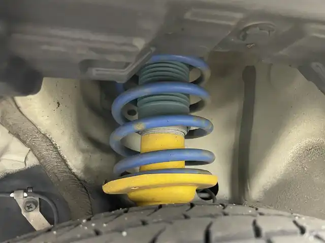 スズキ ハスラー G 岡山県 2016(平28)年 4.9万km シフォンアイボリーM メモリナビ（MDV-D503）/（CD/DVD/BT/フルセグ/USB)/シートヒーター（運転席/助手席）/スズキセーフティ/社外ツイーター/横滑り防止/１６インチＡＷ/プッシュスタート/アイドリングストップ/禁煙車/純正フロアマット/スマートキー×1