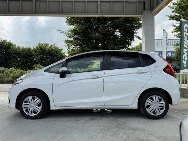 ホンダ フィット 13G F 兵庫県 2019(令1)年 1.5万km タフタホワイトⅢ ホンダセンシング/社外メモリーナビ/Bluetooth接続可/レーダークルコン/プッシュスタート/スマートキー×2あります/ビルトインETC