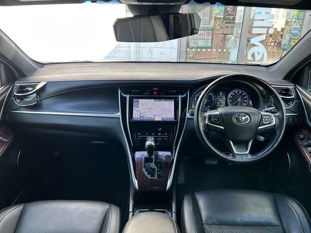 トヨタ ハリアー ハイブリッド プレミアム 埼玉県 2014(平26)年 11.8万km スパークリングブラックパールクリスタルシャイン 純正ナビ/フルセグ/DVD/CD/SD/BT/FM/AM/サンルーフ　/モデリスタエアロ/バックカメラ　/ビルトインＥＴＣ　/クルーズコントロール　/レーンキープアシスト　/パワーバックドア　/運転席パワーシート　/オートライト/オートハイビーム　/ステアリングスイッチ/横滑り防止/スマートキー２本　/保証書　/取扱説明書