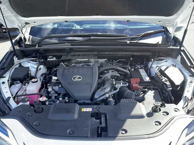 レクサス ＮＸ 350 Fスポーツ 佐賀県 2023(令5)年 2.3万km ホワイトノーヴァガラスフレーク エンジンスタートボタン/保証書/取扱説明書/記録簿/MTモード付AT/100V充電/アイドリングストップ/スマートキー/AAC/スペアキー有/追従走行付きクルーズコントロール/Bluetooth接続/USB入力端子/ビルトインETC2.0/全方位カメラ/AppleCarPlay/AndroidAuto/フルセグTV/純正ナビ/サンルーフ/電動リアゲート/純正前後ドライブレコーダー/全席パワーシート/フロアマット/レザーシート/全席シートヒーター/前席エアシート/純正アルミホイール/ABS/横滑り防止装置/前後コーナーセンサー/レーンキープアシスト/盗難防止装置/オートライト/オートマチックハイビーム/ダウンヒルアシストコントロール/LEDヘッドライト/衝突被害軽減システム/ヘッドアップディスプレイ/シートメモリ/パドルシフト/電格ウィンカーミラー/ブラインドスポットモニター/革巻ステアリング/ステアリングスイッチ/プリクラッシュセーフティ/デジタルインナーミラー/ロードサインアシスト/レーンチェンジアシスト/プロアクティブドライビングアシスト/パーキングサポートブレーキ/安心降車アシスト/リアカメラディテクション/おくだけ充電