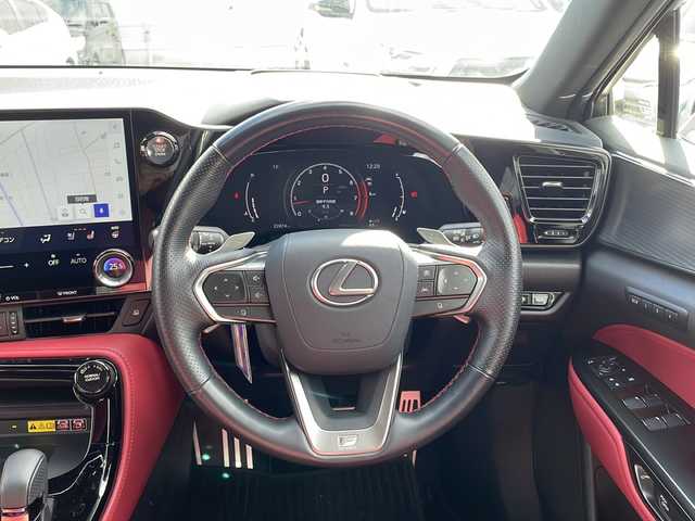 レクサス ＮＸ 350 Fスポーツ 佐賀県 2023(令5)年 2.3万km ホワイトノーヴァガラスフレーク エンジンスタートボタン/保証書/取扱説明書/記録簿/MTモード付AT/100V充電/アイドリングストップ/スマートキー/AAC/スペアキー有/追従走行付きクルーズコントロール/Bluetooth接続/USB入力端子/ビルトインETC2.0/全方位カメラ/AppleCarPlay/AndroidAuto/フルセグTV/純正ナビ/サンルーフ/電動リアゲート/純正前後ドライブレコーダー/全席パワーシート/フロアマット/レザーシート/全席シートヒーター/前席エアシート/純正アルミホイール/ABS/横滑り防止装置/前後コーナーセンサー/レーンキープアシスト/盗難防止装置/オートライト/オートマチックハイビーム/ダウンヒルアシストコントロール/LEDヘッドライト/衝突被害軽減システム/ヘッドアップディスプレイ/シートメモリ/パドルシフト/電格ウィンカーミラー/ブラインドスポットモニター/革巻ステアリング/ステアリングスイッチ/プリクラッシュセーフティ/デジタルインナーミラー/ロードサインアシスト/レーンチェンジアシスト/プロアクティブドライビングアシスト/パーキングサポートブレーキ/安心降車アシスト/リアカメラディテクション/おくだけ充電