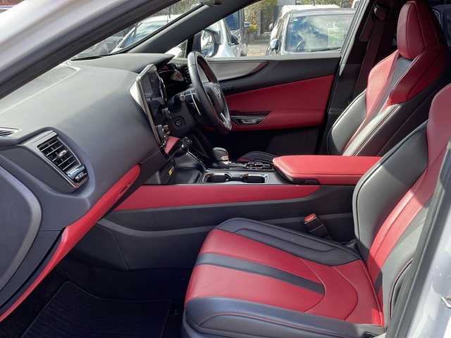 レクサス ＮＸ 350 Fスポーツ 佐賀県 2023(令5)年 2.3万km ホワイトノーヴァガラスフレーク エンジンスタートボタン/保証書/取扱説明書/記録簿/MTモード付AT/100V充電/アイドリングストップ/スマートキー/AAC/スペアキー有/追従走行付きクルーズコントロール/Bluetooth接続/USB入力端子/ビルトインETC2.0/全方位カメラ/AppleCarPlay/AndroidAuto/フルセグTV/純正ナビ/サンルーフ/電動リアゲート/純正前後ドライブレコーダー/全席パワーシート/フロアマット/レザーシート/全席シートヒーター/前席エアシート/純正アルミホイール/ABS/横滑り防止装置/前後コーナーセンサー/レーンキープアシスト/盗難防止装置/オートライト/オートマチックハイビーム/ダウンヒルアシストコントロール/LEDヘッドライト/衝突被害軽減システム/ヘッドアップディスプレイ/シートメモリ/パドルシフト/電格ウィンカーミラー/ブラインドスポットモニター/革巻ステアリング/ステアリングスイッチ/プリクラッシュセーフティ/デジタルインナーミラー/ロードサインアシスト/レーンチェンジアシスト/プロアクティブドライビングアシスト/パーキングサポートブレーキ/安心降車アシスト/リアカメラディテクション/おくだけ充電