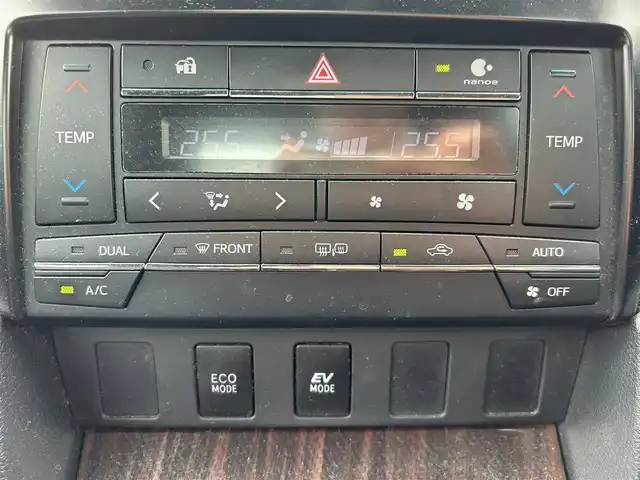トヨタ カムリ ハイブリット Gパッケージ 静岡県 2014(平26)年 18.7万km シルバーM 純正ナビ/　（Bluetooth/DVD/CD/AM/FM）/フルセグTV/クルーズコントロール/横滑り防止装置/運転席パワーシート/プッシュスタート/スマートキー/スペアキー有り/純正フロアマット/純正17インチアルミホイール/保証書/取扱説明書