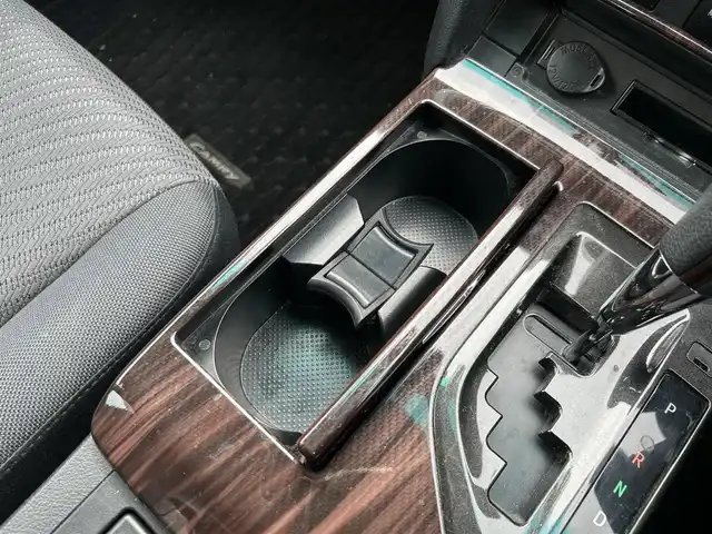 トヨタ カムリ ハイブリット Gパッケージ 静岡県 2014(平26)年 18.7万km シルバーM 純正ナビ/　（Bluetooth/DVD/CD/AM/FM）/フルセグTV/クルーズコントロール/横滑り防止装置/運転席パワーシート/プッシュスタート/スマートキー/スペアキー有り/純正フロアマット/純正17インチアルミホイール/保証書/取扱説明書