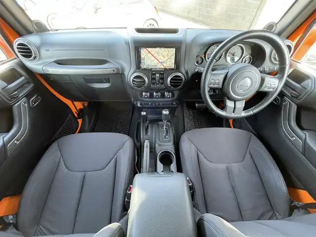 クライスラー・ジープ ジープ ラングラー アンリミテッド オレンジ 静岡県 2013(平25)年 5.8万km オレンジ 70台限定車/社外ナビ/(CD/DVD/iPod/AM/FM/フルセグ)/クルーズコントロール/ESC/HDC/バックカメラ/サイドモニター/純正17インチアルミホイール/純正フロアマット/サイドミラーヒーター/ドアバイザー/オートライト/リモコンキー/ETC/保証書/取扱説明書