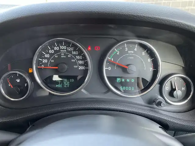 クライスラー・ジープ ジープ ラングラー アンリミテッド オレンジ 静岡県 2013(平25)年 5.8万km オレンジ 70台限定車/社外ナビ/(CD/DVD/iPod/AM/FM/フルセグ)/クルーズコントロール/ESC/HDC/バックカメラ/サイドモニター/純正17インチアルミホイール/純正フロアマット/サイドミラーヒーター/ドアバイザー/オートライト/リモコンキー/ETC/保証書/取扱説明書