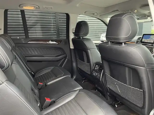 メルセデス・ベンツ ＧＬＳ３５０ｄ 4マチックスポーツ 三重県 2016(平28)年 8.4万km ダイヤモンドホワイト ACC/パノラミックスライディングルーフ　/黒革シート/harman/kardon/純正ナビ/全方位カメラ/フルセグTV/シートヒーター/温冷機能付きカップホルダー/電動格納サードシート/純正21インチアルミホイール/ETC/電動リアゲート/AppleCarPlay/AndroidAuto/スペアキー