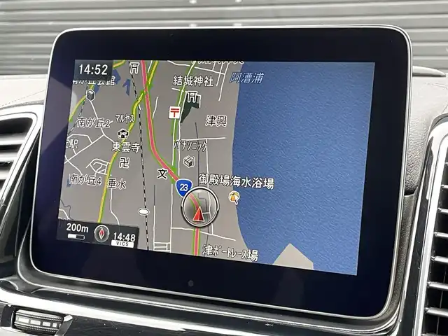 メルセデス・ベンツ ＧＬＳ３５０ｄ 4マチックスポーツ 三重県 2016(平28)年 8.4万km ダイヤモンドホワイト ACC/パノラミックスライディングルーフ　/黒革シート/harman/kardon/純正ナビ/全方位カメラ/フルセグTV/シートヒーター/温冷機能付きカップホルダー/電動格納サードシート/純正21インチアルミホイール/ETC/電動リアゲート/AppleCarPlay/AndroidAuto/スペアキー