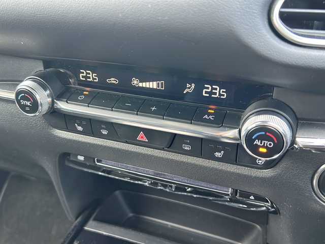 マツダ ＣＸ－３０ XD プロアクティブ 大阪府 2023(令5)年 4.7万km ジェットブラックマイカ １オーナー　衝突軽減　レーダークルーズコントロール　ＢＳＭ　コーナーセンサー　前後ドライブレコーダー　ハンドルヒーター　シートヒーター　パワーシート　シートメモリ　スマートキー　電動リアゲート　オートワイパー　オートライト　オートハイビーム　LEDヘッドライト　左右独立エアコン　保証書/取扱説明書　メーカーSDナビ　フルセグ　ＤＶＤ　ビルドインＥＴＣ　ＨＤＭＩ　ディーゼルターボ　スペアキー1本　純正アルミ　純正オーディオ　ウィンカーミラー　プッシュスタート　アイドリングストップ