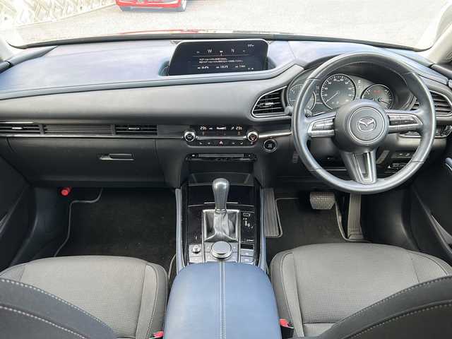 マツダ ＣＸ－３０ XD プロアクティブ 大阪府 2023(令5)年 4.7万km ジェットブラックマイカ １オーナー　衝突軽減　レーダークルーズコントロール　ＢＳＭ　コーナーセンサー　前後ドライブレコーダー　ハンドルヒーター　シートヒーター　パワーシート　シートメモリ　スマートキー　電動リアゲート　オートワイパー　オートライト　オートハイビーム　LEDヘッドライト　左右独立エアコン　保証書/取扱説明書　メーカーSDナビ　フルセグ　ＤＶＤ　ビルドインＥＴＣ　ＨＤＭＩ　ディーゼルターボ　スペアキー1本　純正アルミ　純正オーディオ　ウィンカーミラー　プッシュスタート　アイドリングストップ