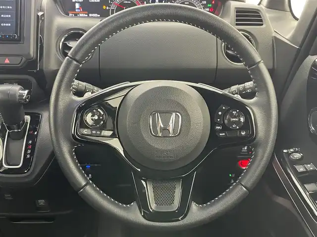 ホンダ Ｎ ＢＯＸ カスタム L ターボ 愛知県 2022(令4)年 1.5万km プラチナホワイトパール 社外ナビ　シートヒーター　禁煙車　ホンダセンシング　Ｂｌｕｅｔｏｏｔｈ　フルセグ　ＤＶＤ　前後ドラレコ　ＥＴＣ　両側パワスラ　衝突軽減　追従クルコン　ＬＥＤオートライト　黒ハーフレザー　パドルシフト