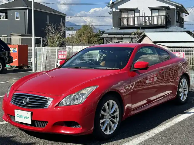 日産 スカイライン 370GT Type P 静岡県 2012(平24)年 9.7万km バイブラントレッド ユーザー買取車両/純正HDDナビ/[AM/FM/BT/TV/CD/DVD]/純正18インチAW/純正キセノンヘッドライト/MTモード付AT/バックカメラ/ドライブレコーダー/スマートキー/スペアキー×１/パワーシート/レザーシート/シートヒーター/USB入力端子/ETC/横滑り防止装置/SNOWモード/保証書/取扱説明書