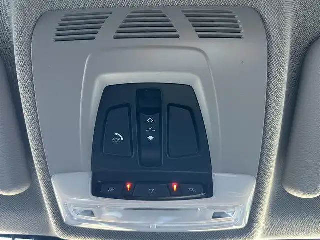 ＢＭＷ Ｘ１ xDrive 18d xライン 石川県 2017(平29)年 5.2万km 黒 4WD/サンルーフ/純正ナビ/　Bluetooth・AM/FM・CD・DVD・USB・AUX/バックカメラ/ETC/前後ドライブレコーダー/クルーズコントロール/パワーバックドア/ルーフレール/アンチロック・ブレーキ・システム/衝突被害軽減システム/横滑り防止装置/前後コーナーセンサー/レーンキープアシスト/盗難防止装置/ダウンヒルアシストコントロール/パーキングアシスト/アイドリングストップ/純正アルミホイール/スマートキー