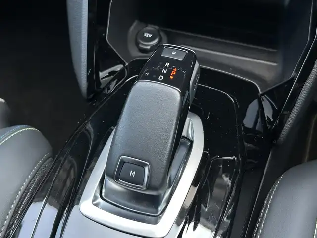 プジョー プジョー ２０８ GT 茨城県 2021(令3)年 2.2万km パール ワンオーナー　/ガラスルーフ　/アクティブセーフティブレーキ　/ＡＣＣ　/ＬＫＡ　/ＢＳＭ　/Ｂカメラ　/パーキングセンサー　/ＣａｒＰｌａｙ　/ＢＴ　/ＵＳＢ　/半革　/シートヒーター　/ＬＥＤ　/ＥＴＣ　/前後ドラレコ　/禁煙車