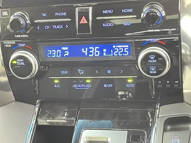 トヨタ アルファード S Cパッケージ 千葉県 2021(令3)年 1.2万km ホワイトパールクリスタルシャイン 禁煙車/トヨタセーフティセンス/・プリクラッシュセーフティ/・レーントレーシングアシスト/・ロードサインアシスト/・インテリジェントクリアランスソナー/・バックガイドモニター/・ブラインドスポットモニター/・リヤクロストラフィックアラート/両側パワースライドドア/パワーバックドア/T-Connectナビ/アラウンドビューモニター/レーダークルーズコントロール/LEDオートライト/ハーフレザーシート/パワーシート/純正18インチアルミホイール/純正フロアマット/USBポート/プッシュスタート