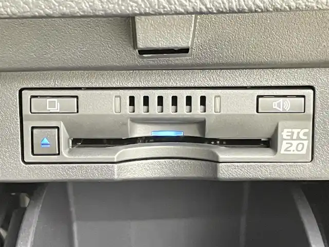 トヨタ アルファード S Cパッケージ 千葉県 2021(令3)年 1.2万km ホワイトパールクリスタルシャイン 禁煙車/トヨタセーフティセンス/・プリクラッシュセーフティ/・レーントレーシングアシスト/・ロードサインアシスト/・インテリジェントクリアランスソナー/・バックガイドモニター/・ブラインドスポットモニター/・リヤクロストラフィックアラート/両側パワースライドドア/パワーバックドア/T-Connectナビ/アラウンドビューモニター/レーダークルーズコントロール/LEDオートライト/ハーフレザーシート/パワーシート/純正18インチアルミホイール/純正フロアマット/USBポート/プッシュスタート