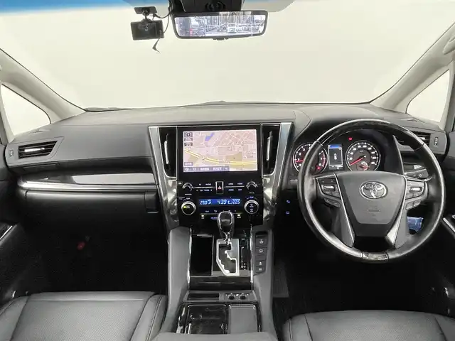 トヨタ アルファード S Cパッケージ 千葉県 2021(令3)年 1.2万km ホワイトパールクリスタルシャイン 禁煙車/トヨタセーフティセンス/・プリクラッシュセーフティ/・レーントレーシングアシスト/・ロードサインアシスト/・インテリジェントクリアランスソナー/・バックガイドモニター/・ブラインドスポットモニター/・リヤクロストラフィックアラート/両側パワースライドドア/パワーバックドア/T-Connectナビ/アラウンドビューモニター/レーダークルーズコントロール/LEDオートライト/ハーフレザーシート/パワーシート/純正18インチアルミホイール/純正フロアマット/USBポート/プッシュスタート