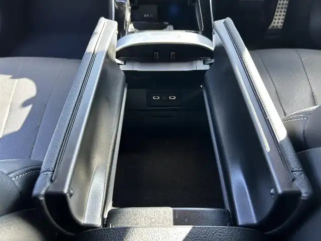 メルセデス・ベンツ Ｍ・ベンツ ＣＬＥ２００ クーペ スポーツ 福島県 2024(令6)年 0.9万km 白 カラーコード：885（オパリスホワイト）/ワンオーナー/パノラミックススライディングルーフ/ドライバーズパッケージ/・リア、アクスルステアリング/・ダイナミックボディコントロールサスペンション/・20インチAMGアルミホイール/レザーエクスクルーシブパッケージ/・本革シート/・ヘッドアップディスプレイ/・ブルメスターサラウンドシステム/・シートベンチレーター/・エアバランスパッケージ/・マルチコントロールバックパッケージ/レーダーセーフティパッケージ/・アクティブディスタンスアシストディストロニック/・アクティブステアリングアシスト/・アクティブレーンキーピングアシスト/・アクティブレーンチェンジアシスト/360°カメラ/デジタルライト/アダプティブハイビームアシスト・プラス/メモリー付パワーシート/パワーバックドア/キーレスゴー/ワイヤレスチャージング