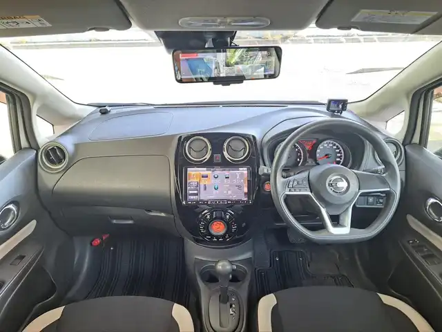 日産 ノート X Vセレクション 大阪府 2020(令2)年 1.8万km ブリリアントホワイトパール /禁煙ワンオーナ-//社外ナビ【ビッグX　X9Z】/・フルTV/CD/DVD/SD/Bluetooth//全周囲カメラ・バックカメラ・フロントカメラ//コーナーセンサー//デジタルインナーミラー//ETC//前後ドラレコ【DJ4-S】//衝突軽減ブレーキ//レーンキープアシスト//アイドリングストップ