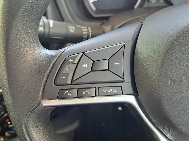 日産 ノート X Vセレクション 大阪府 2020(令2)年 1.8万km ブリリアントホワイトパール /禁煙ワンオーナ-//社外ナビ【ビッグX　X9Z】/・フルTV/CD/DVD/SD/Bluetooth//全周囲カメラ・バックカメラ・フロントカメラ//コーナーセンサー//デジタルインナーミラー//ETC//前後ドラレコ【DJ4-S】//衝突軽減ブレーキ//レーンキープアシスト//アイドリングストップ