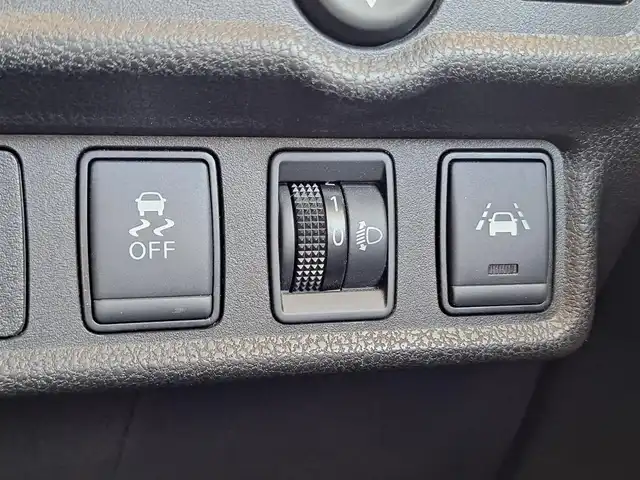 日産 ノート X Vセレクション 大阪府 2020(令2)年 1.8万km ブリリアントホワイトパール /禁煙ワンオーナ-//社外ナビ【ビッグX　X9Z】/・フルTV/CD/DVD/SD/Bluetooth//全周囲カメラ・バックカメラ・フロントカメラ//コーナーセンサー//デジタルインナーミラー//ETC//前後ドラレコ【DJ4-S】//衝突軽減ブレーキ//レーンキープアシスト//アイドリングストップ