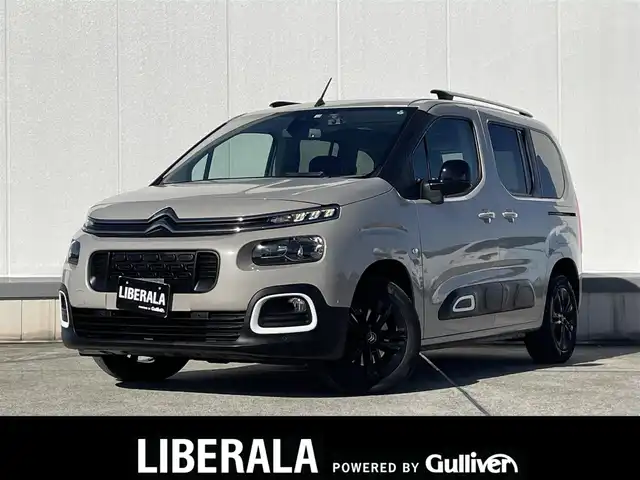 シトロエン シトロエン ベルランゴ シャイン ブルーHDi 東京都 2022(令4)年 2.3万km ベージュ 純正ディスプレイオーディオ/パノラミックガラスルーフ/ＡＣＣ/ＢＳＭ/レーンキープ/コーナーセンサー/前後ドライブレコーダー/ＥＴＣ/Ａｐｐｌｅ　Ｃａｒ　Ｐｌａｙ/Ａｎｄｏｒｏｉｄｏ　Ａｕｔｏ