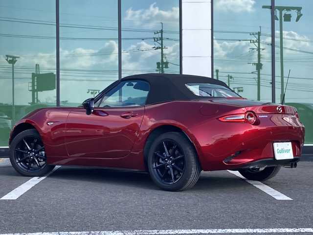 マツダ ロードスター S スペシャルパッケージ 福岡県 2024(令6)年 0.5万km ソウルレッドクリスタルM ツーリングパッケージ/・地上デジタルチューナー（フルセグ）/・アダプティブ・LED・ヘッドライト/・マツダ・レーダー・クルーズコントロール/・シートヒーター/・交通標識認識システム（TSR）/Apple CarPlay対応ディスプレイオーディオ/ワンオーナー/フルセグTV/Bluetooth/バックカメラ/6速MT/LEDヘッドライト/オートライト/オートハイビーム/シートヒーター/プッシュスタート/ETC/純正フロアマット/純正アルミホイール