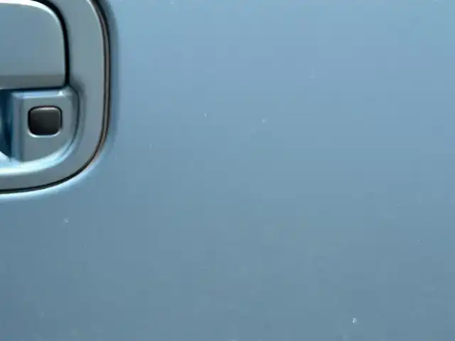 スズキ スペーシア X 岡山県 2013(平25)年 10.4万km フィズブルーパールメタリック/ホワイト 片側パワースライドドア　/ＥＴＣ　/ＡＡＣ　/エンジンスタートボタン　/アイドリングストップ　/ＵＳＢ入力端子　/パワーウィンドウ　/エアバックダブル　/ハロゲンライト　/ミュージックプレイヤー（ＡＵＸ）/ABS