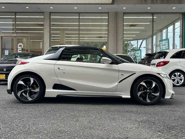 ホンダ Ｓ６６０ α 静岡県 2016(平28)年 4.3万km プレミアムスターホワイトP 純正ディスプレイオーディオ/BT/社外フルセグチューナー/社外ポータブルナビ/フルセグTV/バックカメラ/柿本改2本出しマフラー(純正マフラー積載)/クルーズコントロール/LEDヘッドライト/ETC/革調シートカバー/ドライブレコーダー/CTBA/ステアリングスイッチ/スマートキー×2/H30/R2/4/6点検記録簿有