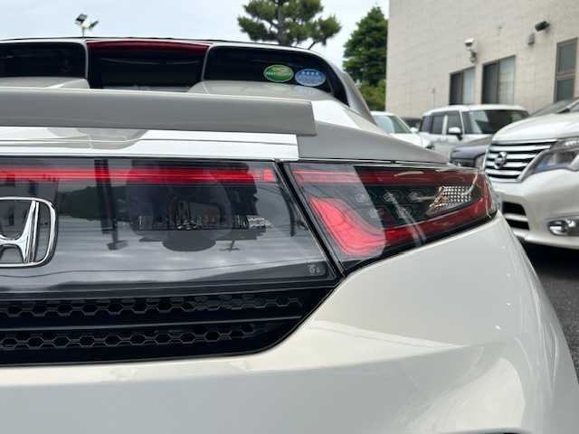 ホンダ Ｓ６６０ α 静岡県 2016(平28)年 4.3万km プレミアムスターホワイトP 純正ディスプレイオーディオ/BT/社外フルセグチューナー/社外ポータブルナビ/フルセグTV/バックカメラ/柿本改2本出しマフラー(純正マフラー積載)/クルーズコントロール/LEDヘッドライト/ETC/革調シートカバー/ドライブレコーダー/CTBA/ステアリングスイッチ/スマートキー×2/H30/R2/4/6点検記録簿有