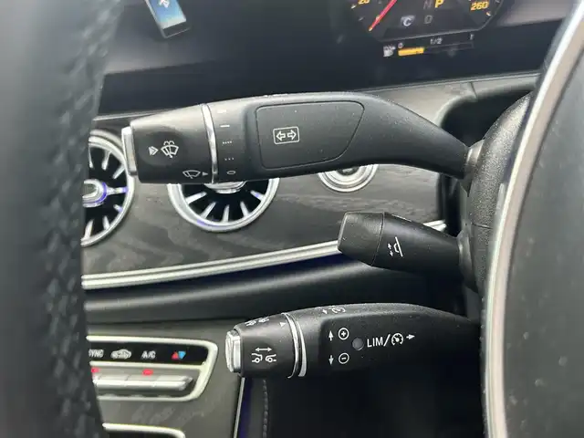 メルセデス・ベンツ Ｅ２００ クーペ スポーツ 福島県 2018(平30)年 3.7万km 白 サンルーフ/Brumesterサラウンドサウンドシステム/純正HDDナビ/（AM/FM/BT/USB/SD/TVワンセグ）/ETC/前後ドライブレコーダー/マルチビームLEDヘッドライト/アダプティブクルーズコントロール/後退時連動式ドアミラー/ブラインドスポットアシスト/ヘッドアップディスプレイ/レインセンサー/ステアリングヒーター/前席シートヒーター/パーキングアシスト/車線逸脱防止支援システム/衝突被害軽減ブレーキ/純正フロアマット