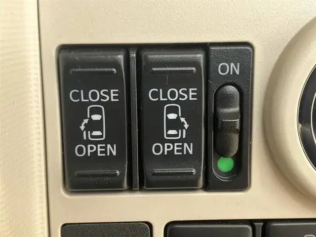 ダイハツ ムーヴ キャンバス X LTD メイクアップ SA Ⅲ 道南・函館 2018(平30)年 5.2万km パールホワイトⅢ /社外ナビ//ワンセグTV//バックカメラ//ドライブレコーダー//両側パワースライドドア//衝突被害軽減ブレーキ//車線逸脱警報//横滑り防止装置//オートハイビーム//アイドリングストップ//スマートキー