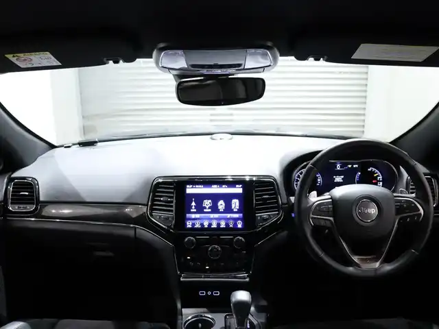 クライスラー・ジープ ジープ グランドチェロキー トレイルホーク 静岡県 2020(令2)年 1.9万km ダイヤモンドブラッククリスタル 4WD/限定152台/純正ナビ/バックカメラ/半革/シートヒーター/パワーシート/エアシート/パワーバックドア/ステアリングヒーター/シートベンチレーション/クルーズコントロール/ルーフレール/フルセグテレビ/ACC/ETC2/0/アイドリングストップ/スマートキー/プッシュスタート