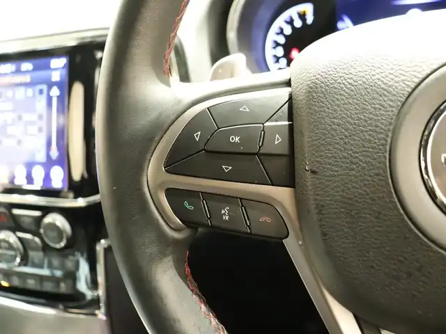 クライスラー・ジープ ジープ グランドチェロキー トレイルホーク 静岡県 2020(令2)年 1.9万km ダイヤモンドブラッククリスタル 4WD/限定152台/純正ナビ/バックカメラ/半革/シートヒーター/パワーシート/エアシート/パワーバックドア/ステアリングヒーター/シートベンチレーション/クルーズコントロール/ルーフレール/フルセグテレビ/ACC/ETC2/0/アイドリングストップ/スマートキー/プッシュスタート