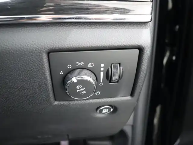 クライスラー・ジープ ジープ グランドチェロキー トレイルホーク 静岡県 2020(令2)年 1.9万km ダイヤモンドブラッククリスタル 4WD/限定152台/純正ナビ/バックカメラ/半革/シートヒーター/パワーシート/エアシート/パワーバックドア/ステアリングヒーター/シートベンチレーション/クルーズコントロール/ルーフレール/フルセグテレビ/ACC/ETC2/0/アイドリングストップ/スマートキー/プッシュスタート