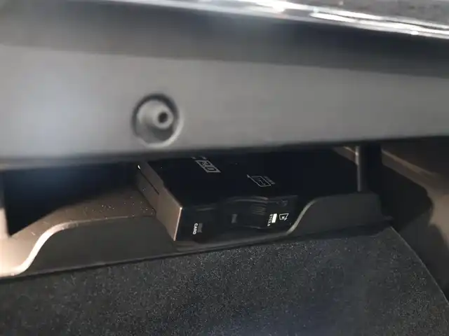 クライスラー・ジープ ジープ グランドチェロキー トレイルホーク 静岡県 2020(令2)年 1.9万km ダイヤモンドブラッククリスタル 4WD/限定152台/純正ナビ/バックカメラ/半革/シートヒーター/パワーシート/エアシート/パワーバックドア/ステアリングヒーター/シートベンチレーション/クルーズコントロール/ルーフレール/フルセグテレビ/ACC/ETC2/0/アイドリングストップ/スマートキー/プッシュスタート