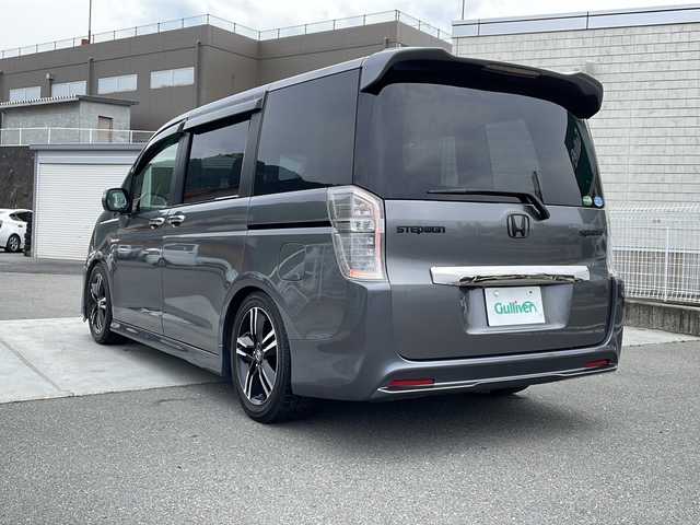 ホンダ ステップワゴン スパーダ Z クールスピリット 山梨県 2012(平24)年 11.8万km ポリッシュドメタルメタリック 純正ナビ/TV／ＣＤ／ＤＶＤ/バックモニター/ＥＴＣ　/クルーズコントロール/両側パワースライドドア/オートライト/純正１７ＡＷ/純正フロアマット/スマートキー　/オートエアコン/アイドリングストップ
