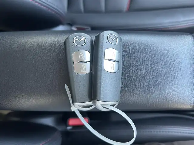 マツダ ＣＸ－３ 20S プロアクティブ 静岡県 2017(平29)年 2.7万km ジェットブラックマイカ 純正ナビ/　（フルセグTV/Bluetooth/DVD）/衝突被害軽減システム/横滑り防止装置/前後コーナーセンサー/レーンキープアシスト/ヘッドアップディスプレイ/ブラインドスポットモニター/クルーズコントロール/バックカメラ/ハーフレザーシート/運転席パワーシート/シートメモリー/前席シートヒーター/ステアリングヒーター/ビルトインETC/プッシュスタート/スマートキー/スペアキー/LEDヘッドライト/オートハイビーム/オートライト/純正18インチアルミホイール/純正フロアマット/保証書/取扱説明書