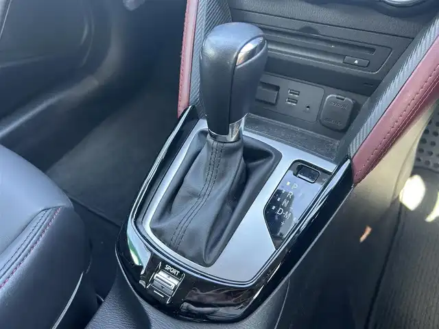 マツダ ＣＸ－３ 20S プロアクティブ 静岡県 2017(平29)年 2.7万km ジェットブラックマイカ 純正ナビ/　（フルセグTV/Bluetooth/DVD）/衝突被害軽減システム/横滑り防止装置/前後コーナーセンサー/レーンキープアシスト/ヘッドアップディスプレイ/ブラインドスポットモニター/クルーズコントロール/バックカメラ/ハーフレザーシート/運転席パワーシート/シートメモリー/前席シートヒーター/ステアリングヒーター/ビルトインETC/プッシュスタート/スマートキー/スペアキー/LEDヘッドライト/オートハイビーム/オートライト/純正18インチアルミホイール/純正フロアマット/保証書/取扱説明書