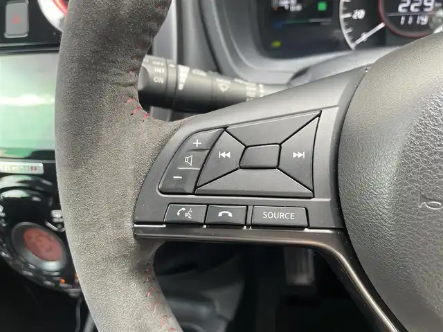日産 ノート e－パワー ニスモ 埼玉県 2017(平29)年 1.3万km スーパーブラック /ワンオーナー//純正メモリナビ//フルセグTV//全方位カメラ//CD/DVD/Bluetooth//スマートキーx2//ETC//LEDヘッドライト//衝突軽減ブレーキ//車線逸脱警報//クリアランスソナー//Wエアバッグ&ABS//横滑り防止装置//スマートルームミラー//革巻きステアリング//オートライト//リヤフォグランプ//プライバシーガラス//ドアバイザー//純正16インチAW//新車時保証書//取扱説明書//ナビ取説