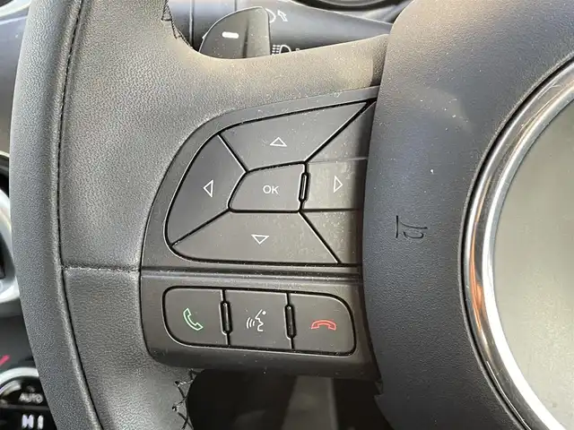 フィアット ５００Ｘ ポップスタープラス 青森県 2018(平30)年 3.6万km グレー レーダークルーズコントロール/ブラインドスポットモニター/パドルシフト/バックカメラ/ドライブレコーダー/ETC/Bluetooth/純正アルミホイール/純正フロアマット/前席シートヒーター/コーナーセンサー/オートライト/レーンキープアシスト/スマートキー/ステアリングスイッチ/ファッショングレー　カラーコード679